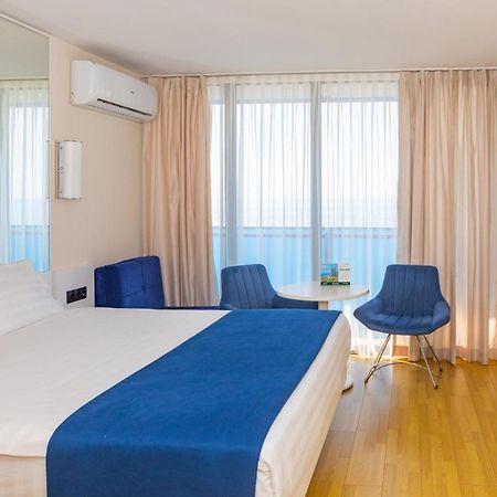 Panorma Black Sea Side Hotel Батуми Екстериор снимка