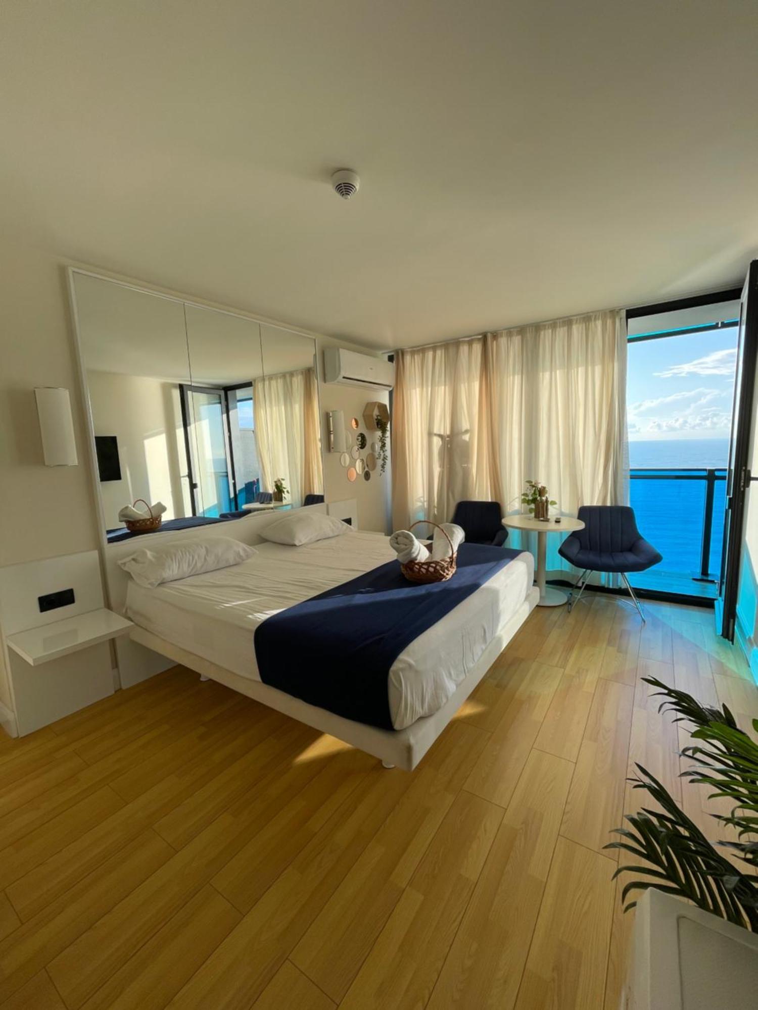 Panorma Black Sea Side Hotel Батуми Екстериор снимка